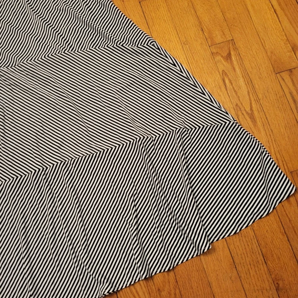 Chicos 2 Black White Stripe Maxi Skirt A‎ Line L 12 Whimsigoth Modest Academia